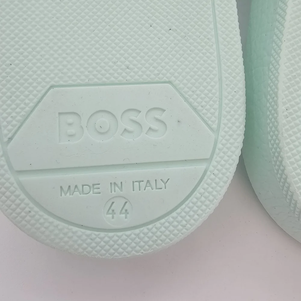 Boss bay logo